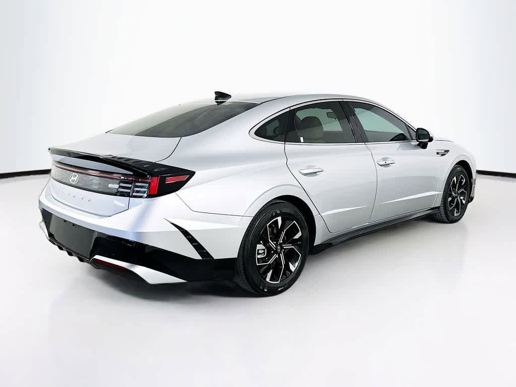 Used 2025 Hyundai Sonata SEL FWD image 23