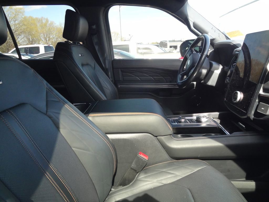Certified 2023 Ford Expedition Max Platinum image 11
