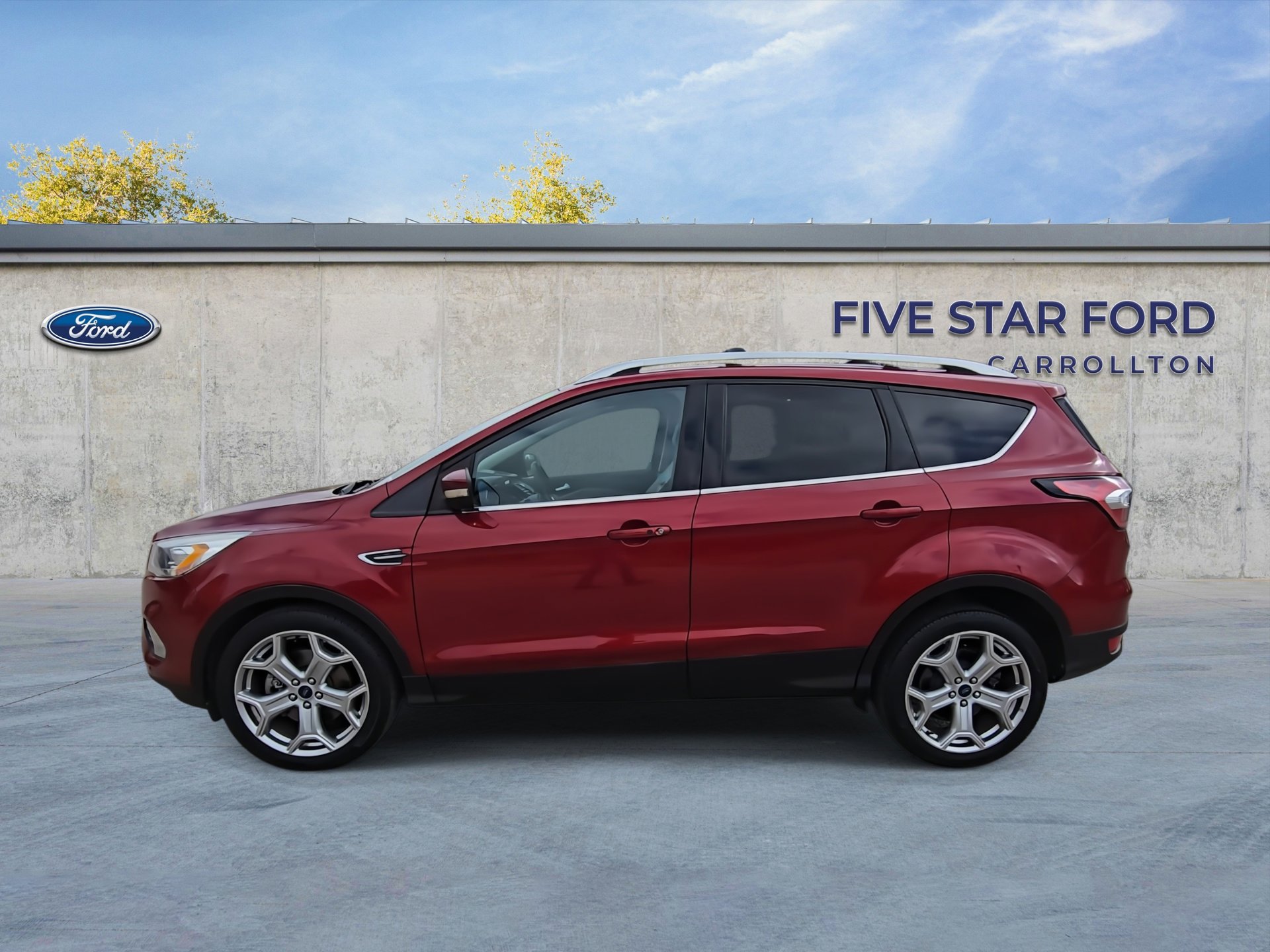 Certified 2017 Ford Escape Titanium w/ Equipment Group 301A image 5