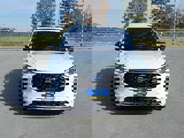 Certified 2023 Ford Escape ST-Line w/ Tech Pack #1 image 5