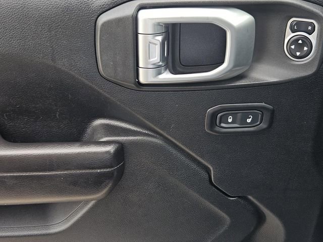 Used 2020 Jeep Wrangler Unlimited Sport S AWD/4WD image 32