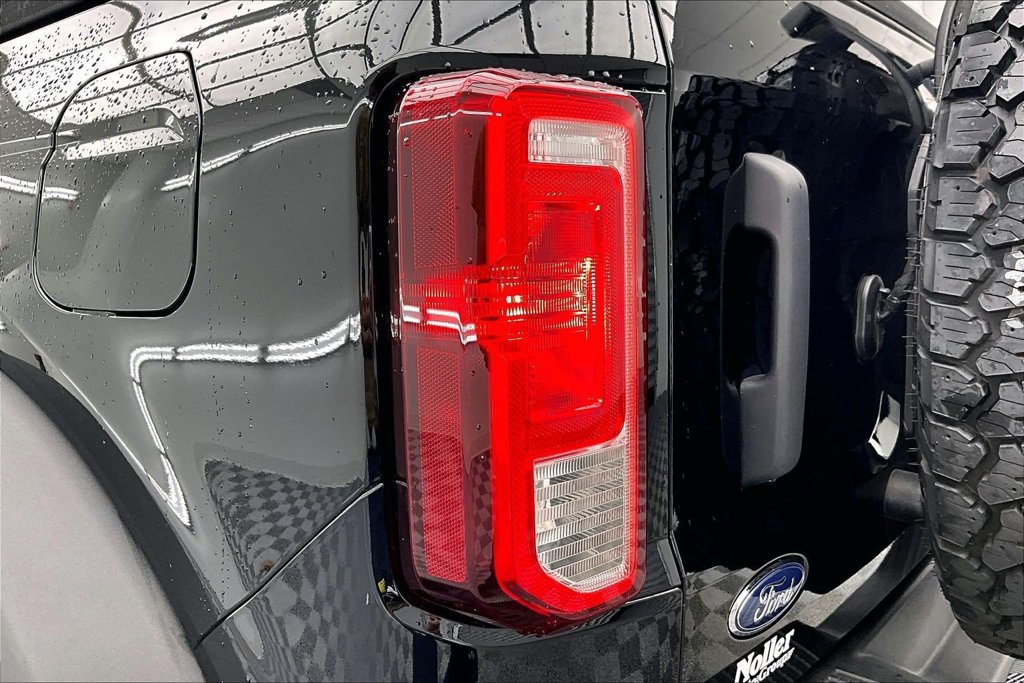 Certified 2024 Ford Bronco Black Diamond AWD/4WD image 30