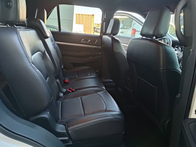 Certified 2018 Ford Explorer XLT w/ Equipment Group 202A image 14