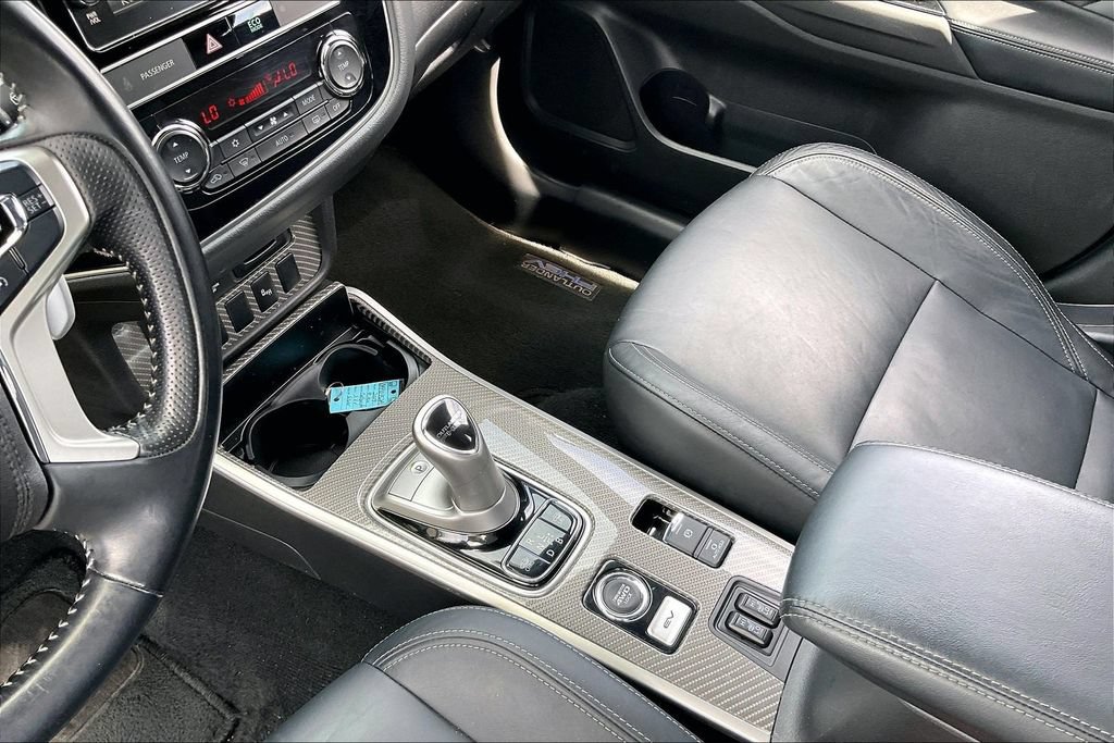 Used 2019 Mitsubishi Outlander SEL AWD/4WD image 16