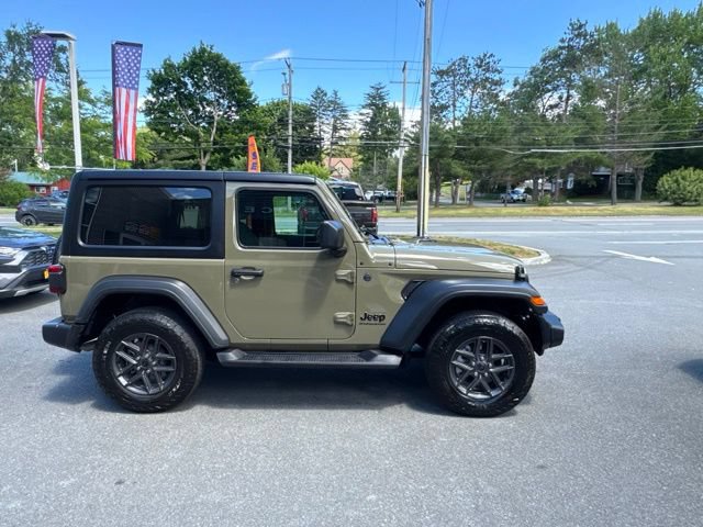 Used 2026 Jeep Wrangler Sport AWD/4WD image 5