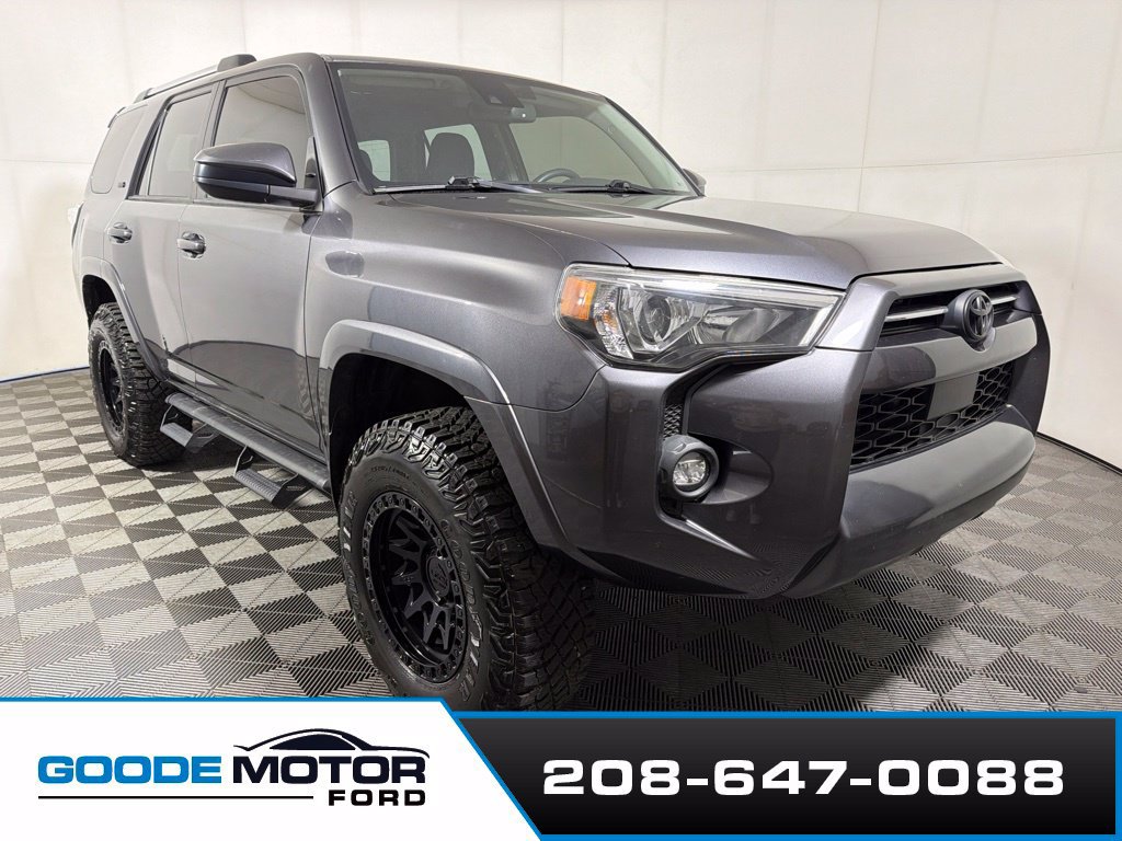 Used 2023 Toyota 4Runner SR5 AWD/4WD image 2
