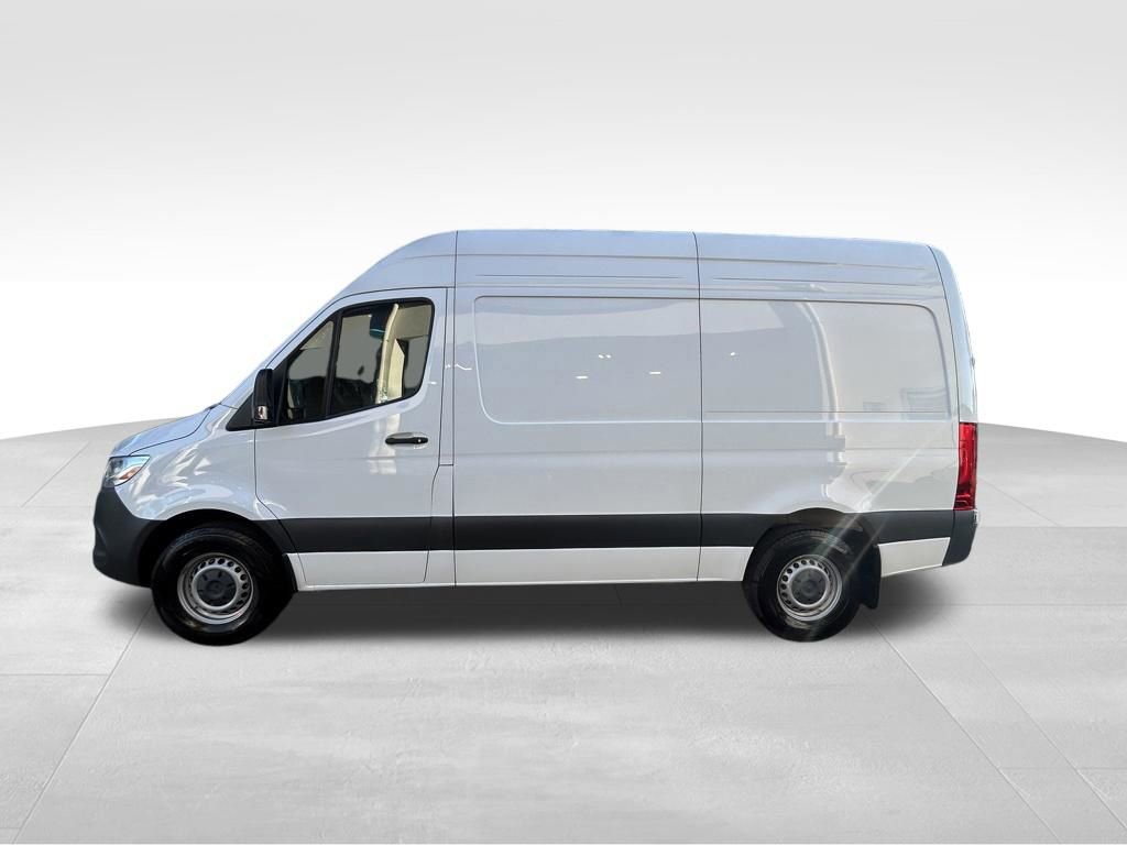 Used 2025 Mercedes-Benz Sprinter 2500 image 7