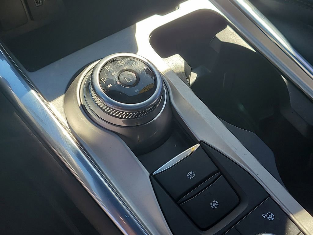 Certified 2022 Ford Explorer Platinum w/ Equipment Group 601A image 29