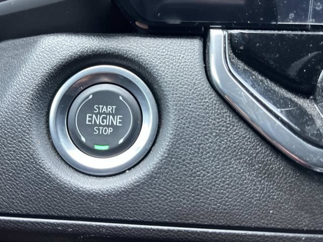 Used 2025 Chevrolet Colorado Trail Boss AWD/4WD image 35