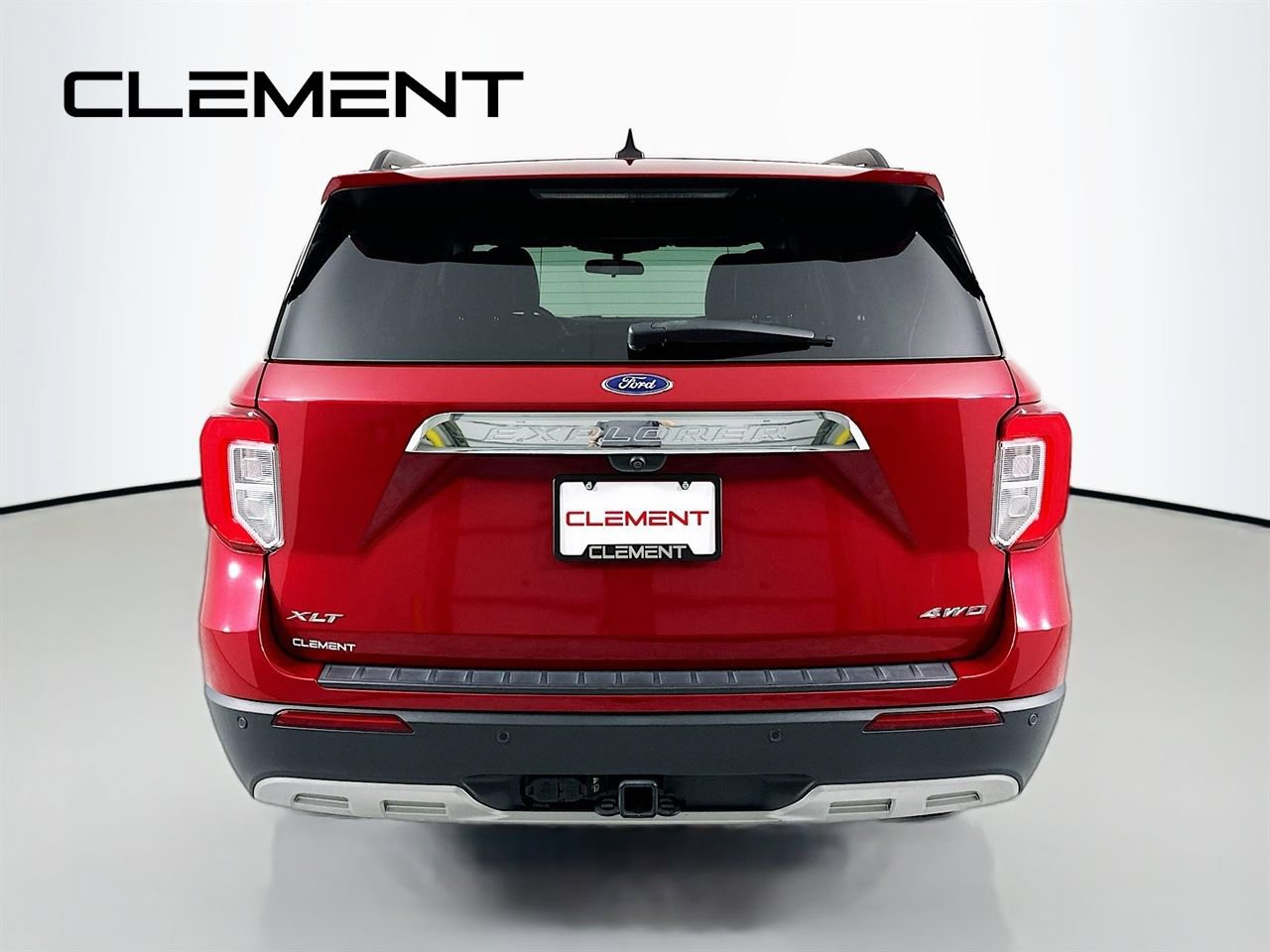 Certified 2023 Ford Explorer XLT w/ Equipment Group 202A AWD/4WD image 8