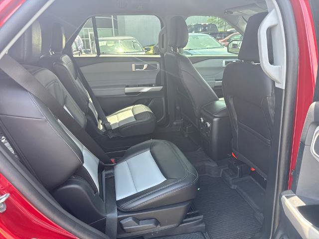 Certified 2024 Ford Explorer XLT w/ Equipment Group 202A AWD/4WD image 10