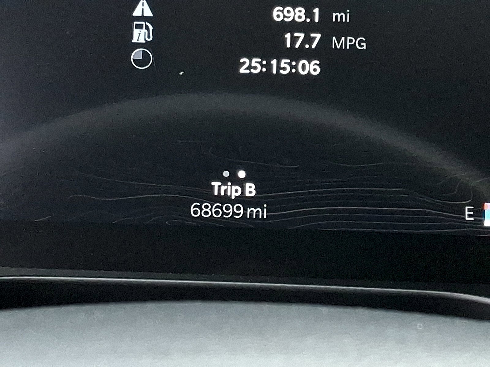 Used 2023 Jeep Grand Cherokee L Laredo image 17