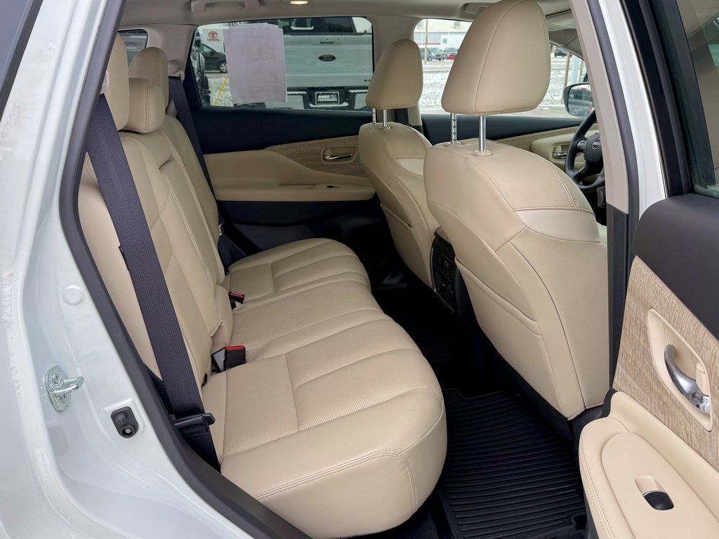 Used 2024 Nissan Murano SL image 17