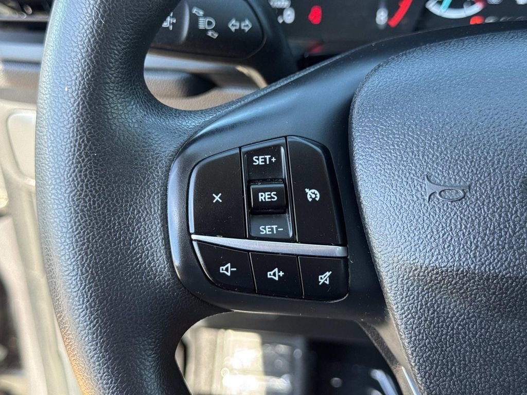 Certified 2022 Ford Escape SE image 10