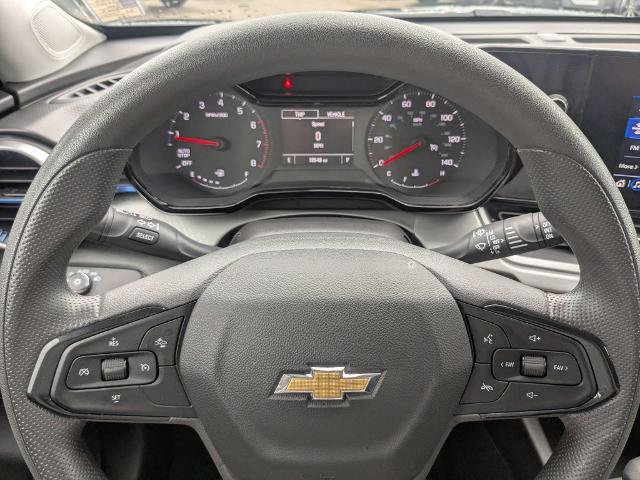 Used 2026 Chevrolet Trax LS FWD image 29