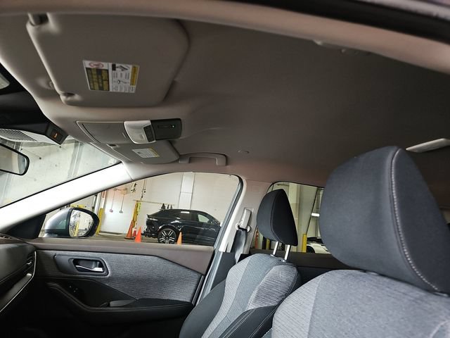 Used 2023 Nissan Rogue SV AWD/4WD image 39