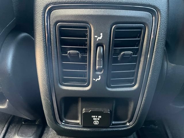 Used 2022 Jeep Grand Cherokee Laredo X AWD/4WD image 38
