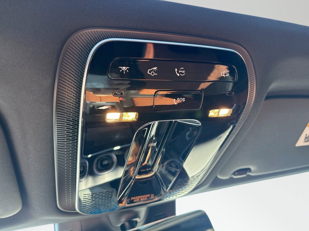 Used 2025 Mercedes-Benz GLC 300 image 37