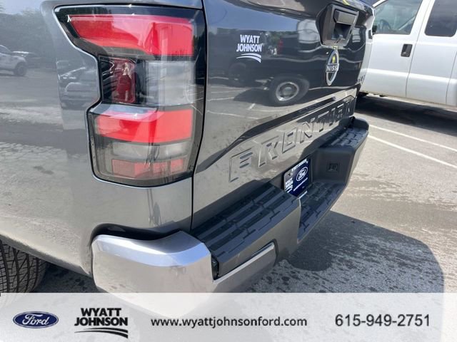 Used 2023 Nissan Frontier SV AWD/4WD image 10
