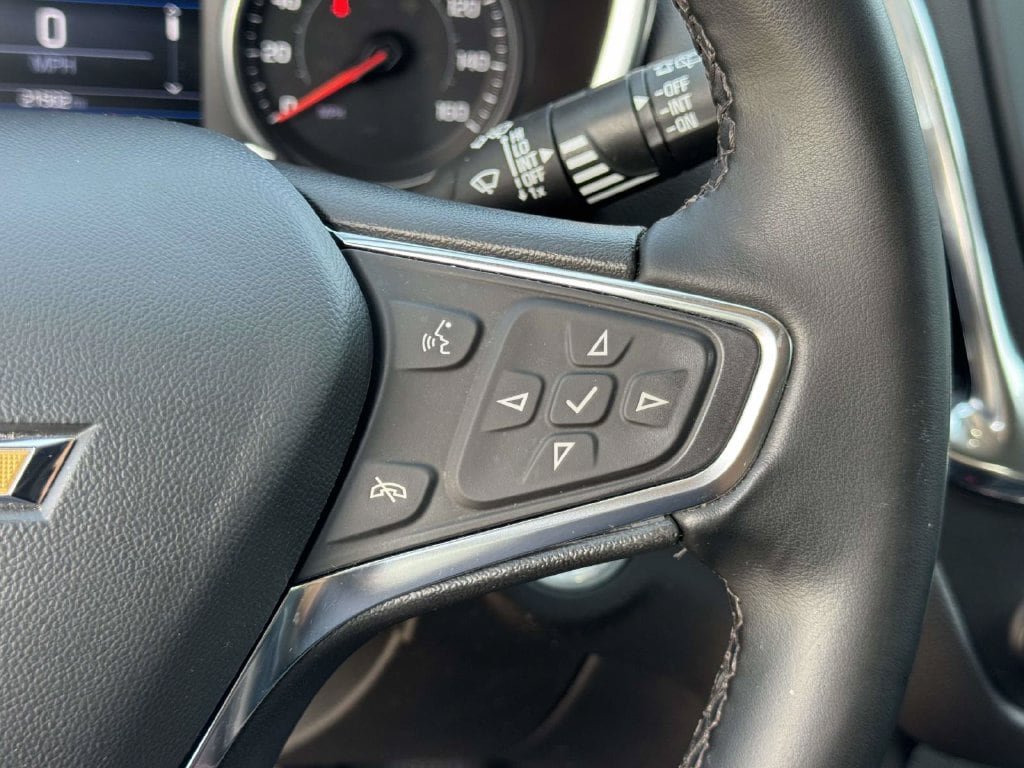 Used 2024 Chevrolet Equinox LT FWD image 13