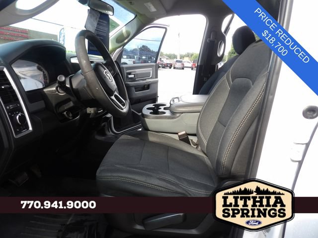Used 2019 RAM 1500 Classic SLT AWD/4WD image 30