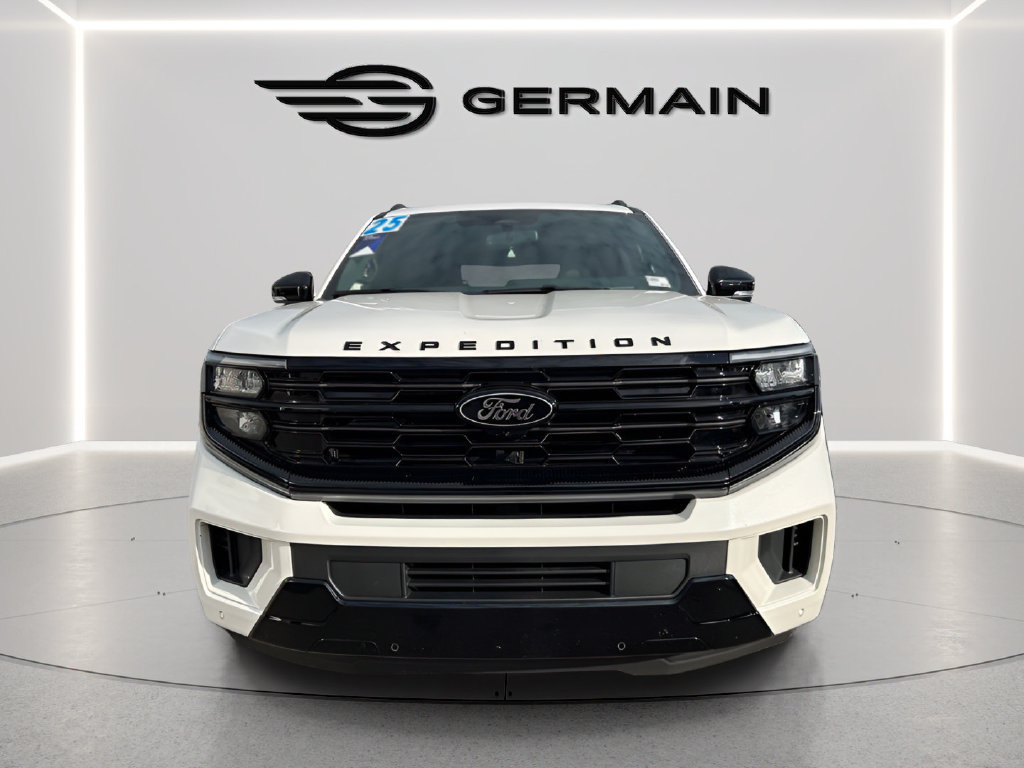 Certified 2025 Ford Expedition Platinum w/ Stealth Performance Package AWD/4WD image 3