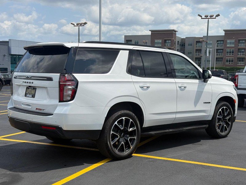 Used 2022 Chevrolet Tahoe RST w/ Luxury Package AWD/4WD image 3