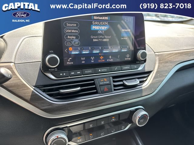 Used 2025 Nissan Altima 2.5 SV FWD image 26