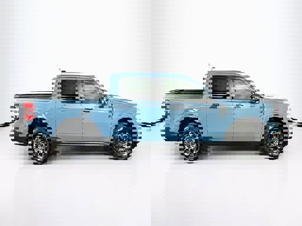 Certified 2022 Ford Maverick XLT image 6