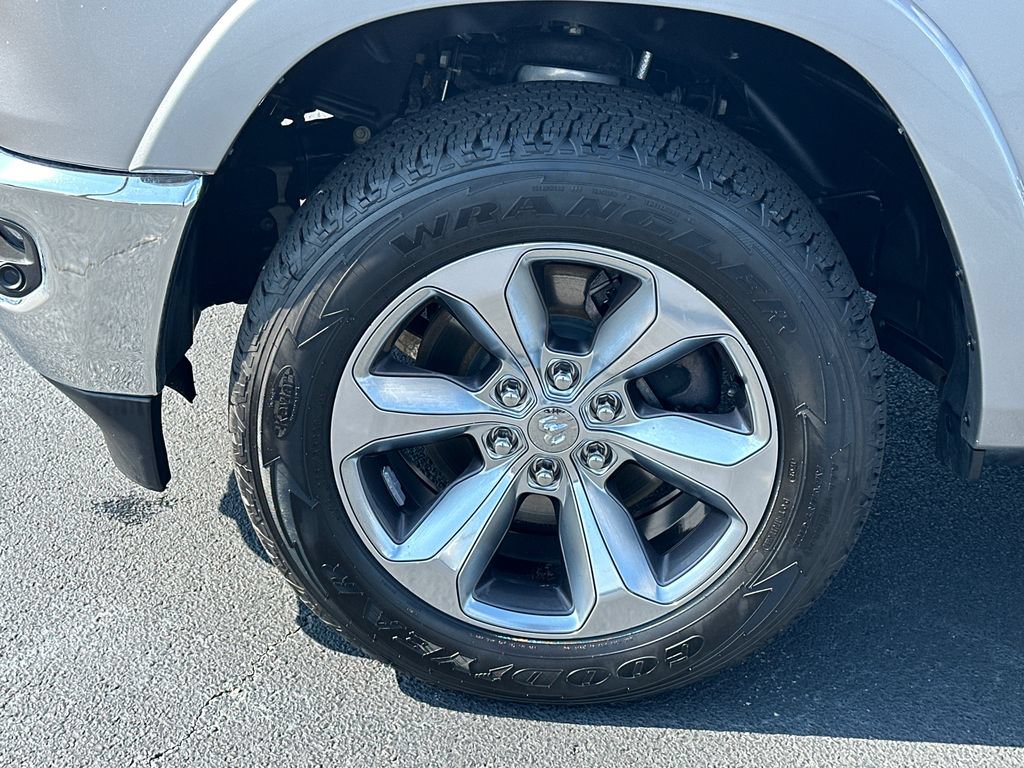 Used 2021 RAM 1500 Limited AWD/4WD image 11