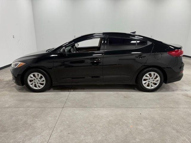 Used 2017 Hyundai Elantra SE image 8