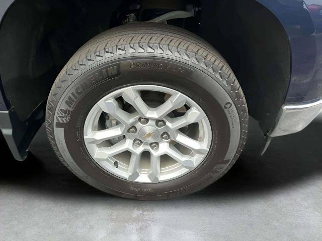 Used 2023 Chevrolet Silverado 1500 LT AWD/4WD image 36