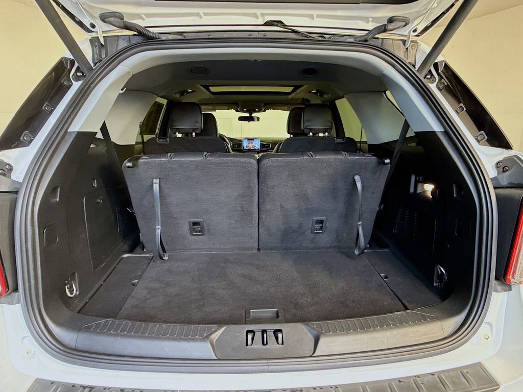 Certified 2023 Ford Explorer XLT w/ Equipment Group 202A image 27