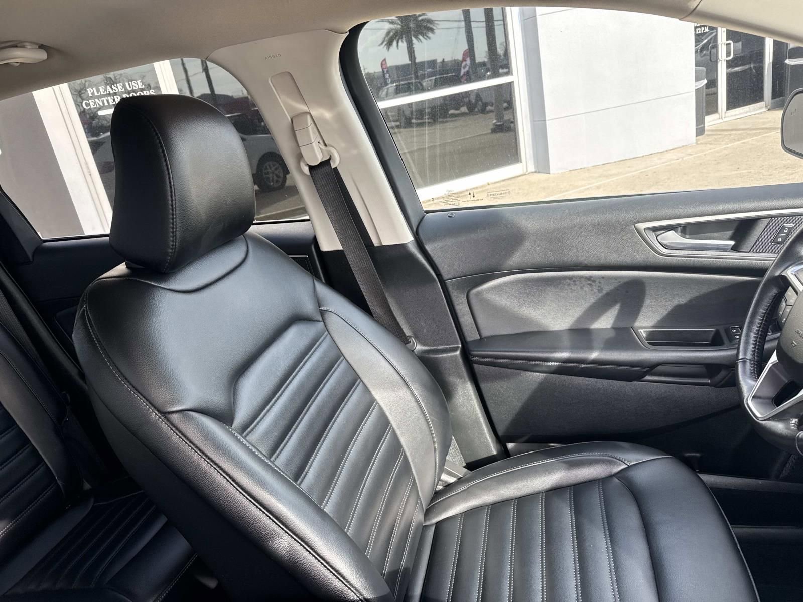 Certified 2023 Ford Edge SEL image 16