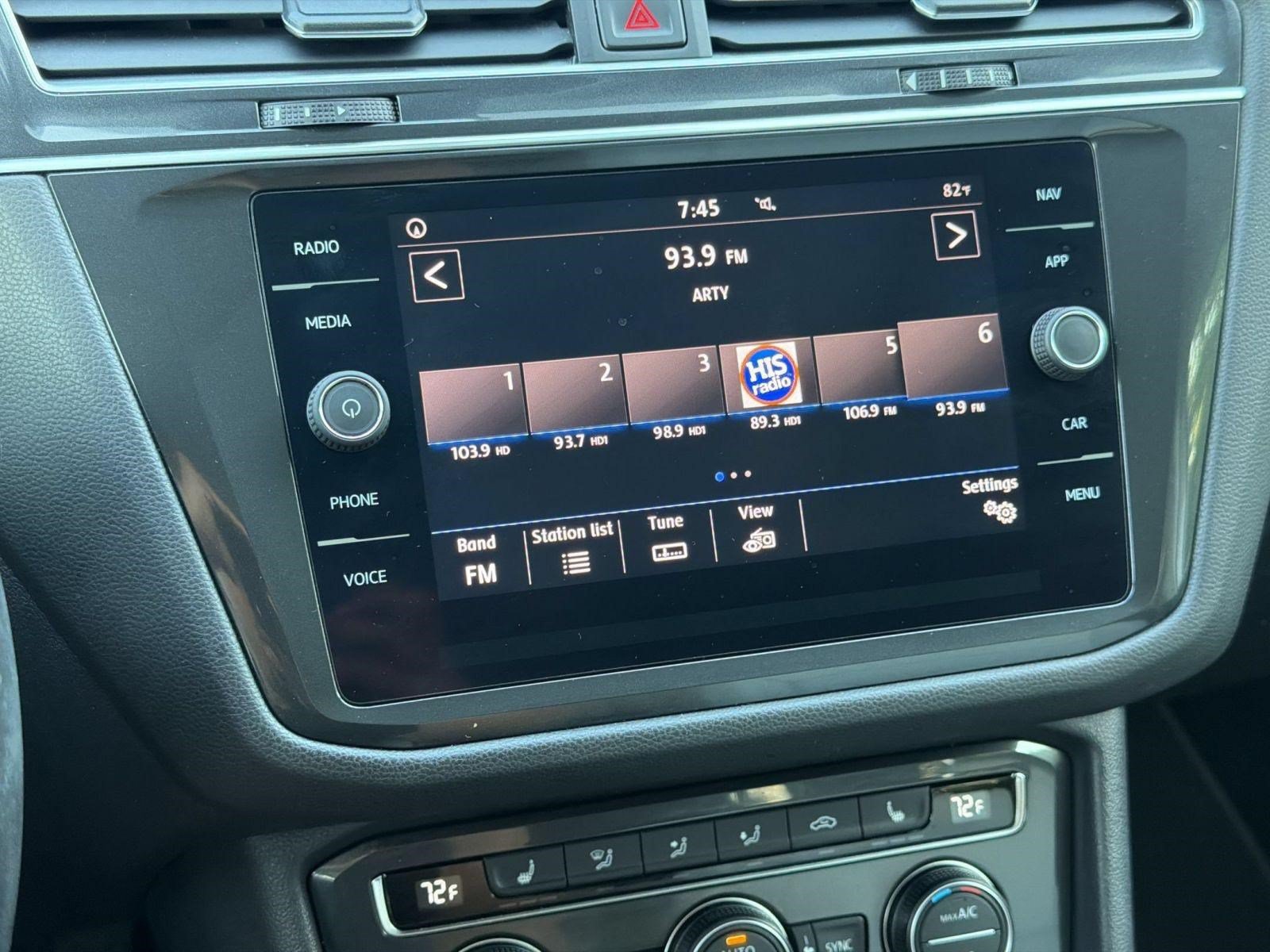 Used 2018 Volkswagen Tiguan SEL FWD image 20