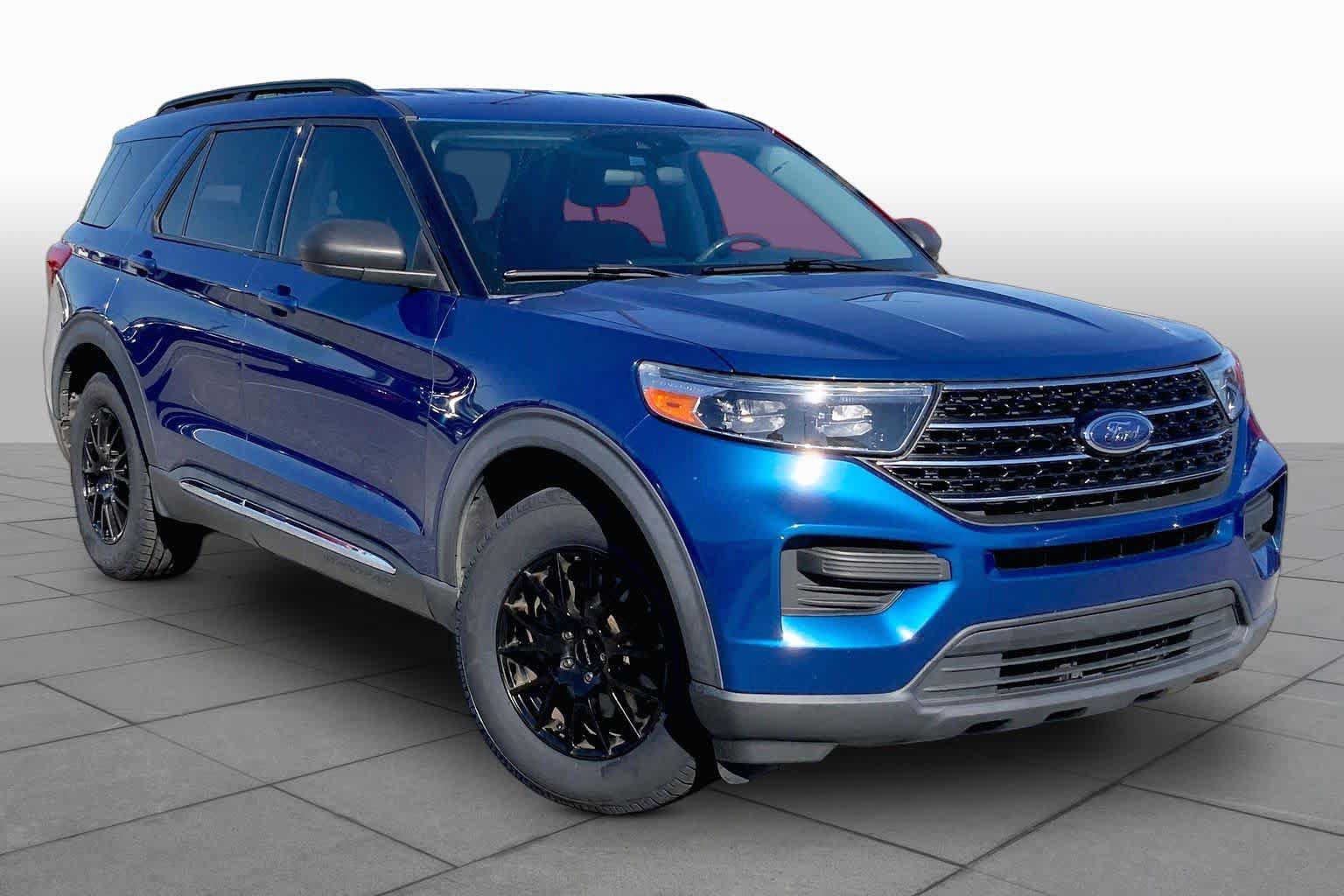 Certified 2021 Ford Explorer XLT RWD image 3