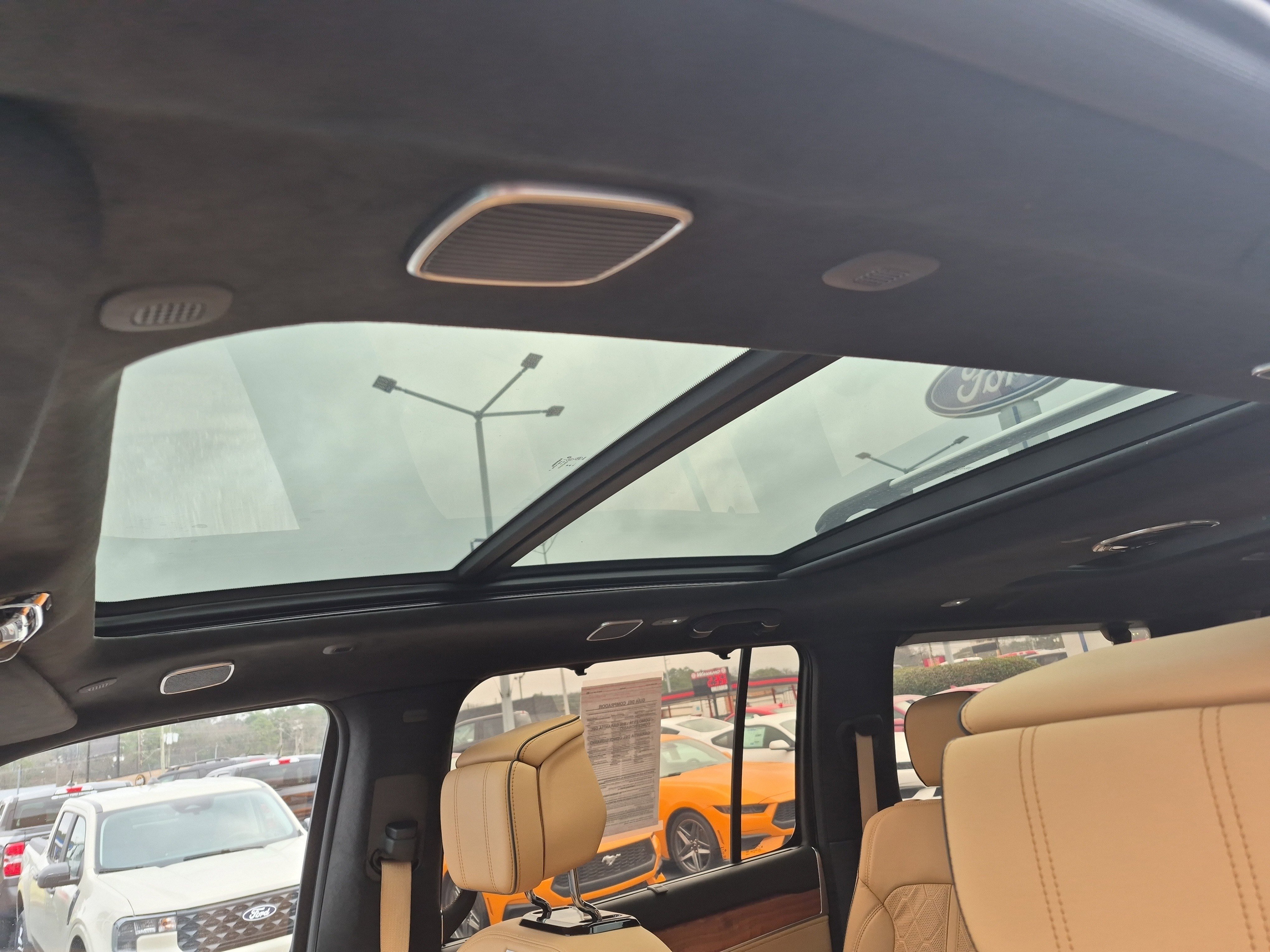 Used 2023 Jeep Grand Wagoneer L Series III image 8