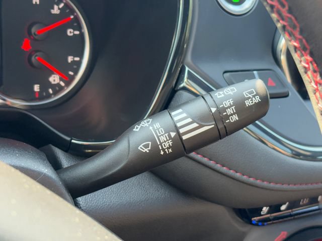 Used 2022 Chevrolet Blazer RS w/ Enhanced Convenience Package FWD image 16