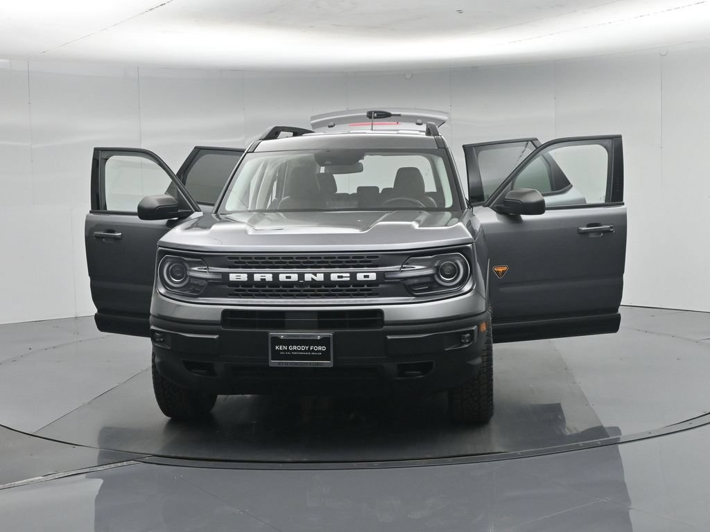 Certified 2023 Ford Bronco Sport Badlands w/ Premium Package AWD/4WD image 35