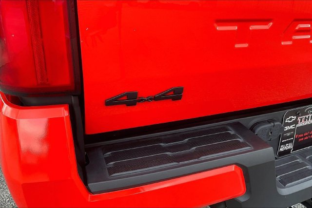 Used 2024 Toyota Tacoma TRD Off-Road AWD/4WD image 9