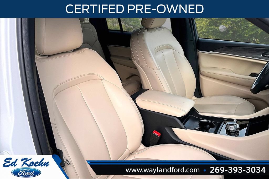 Used 2024 Jeep Grand Cherokee Limited AWD/4WD image 7