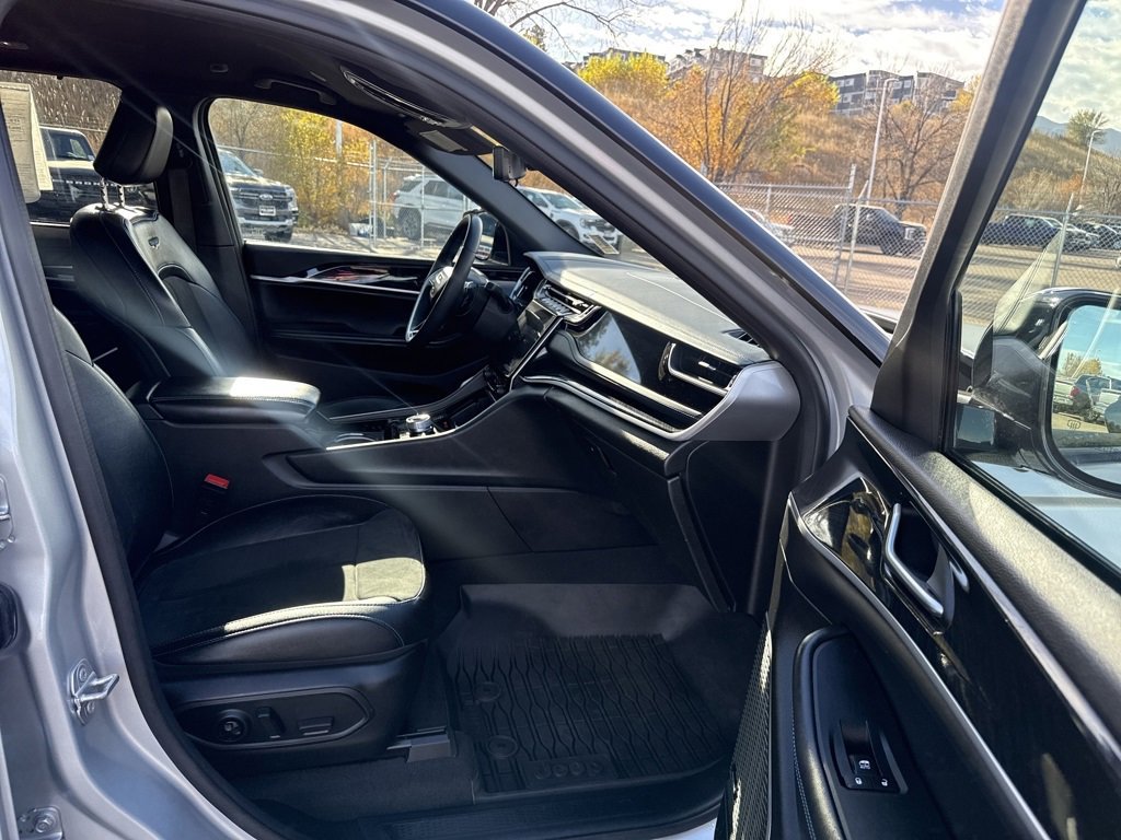 Used 2022 Jeep Grand Cherokee Trailhawk w/ Advanced Protech Group II image 29