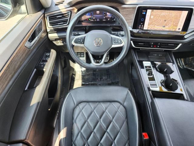 Used 2024 Volkswagen Atlas SEL Premium R-Line AWD/4WD image 13