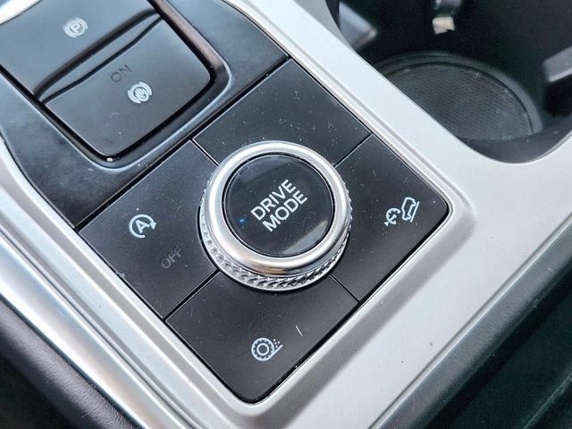 Certified 2023 Ford Explorer XLT w/ Equipment Group 202A image 27