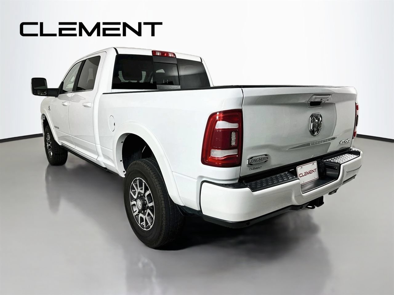 Used 2024 RAM 3500 Limited AWD/4WD image 10