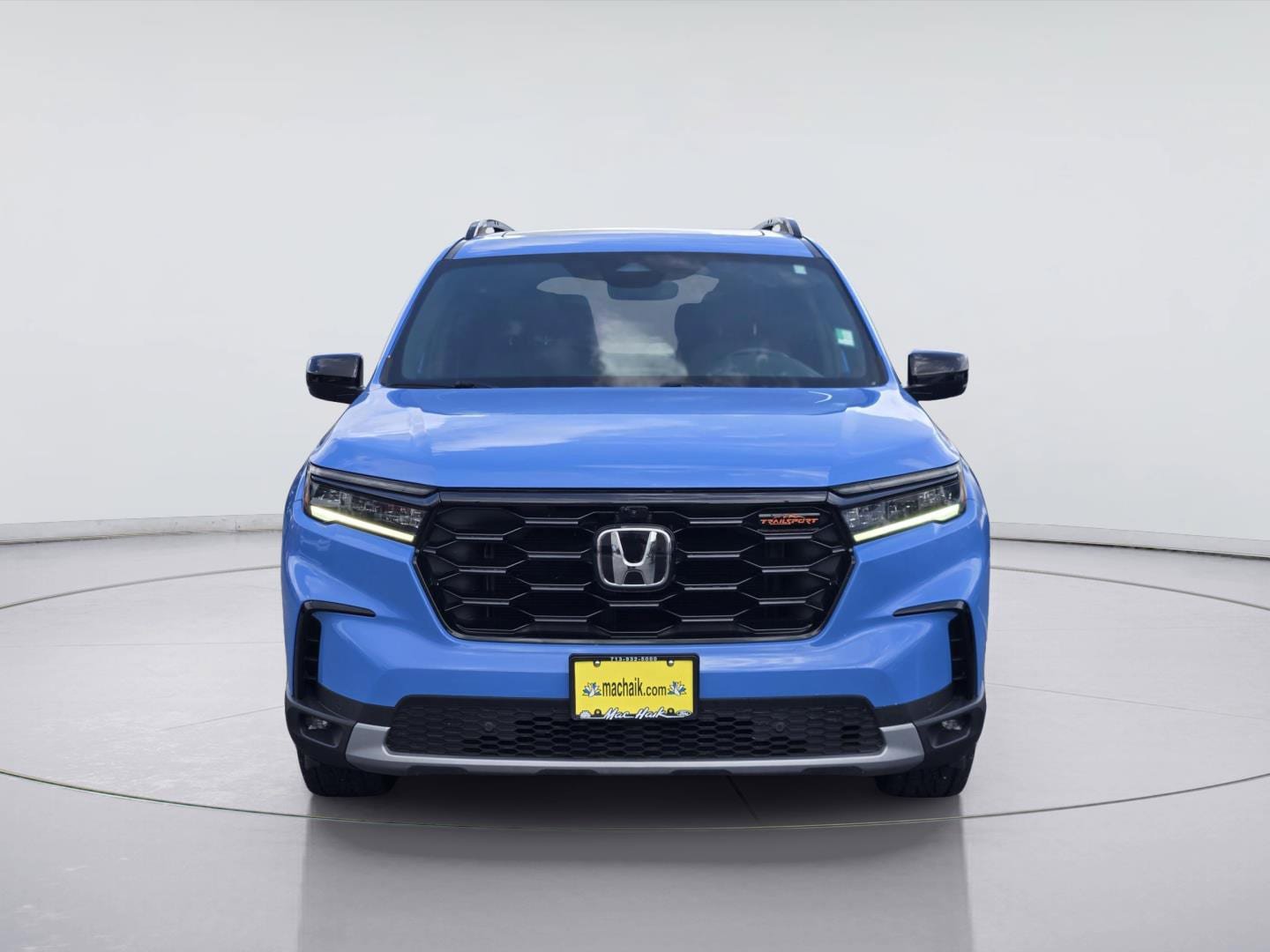 Used 2025 Honda Pilot TrailSport image 2