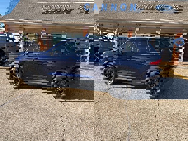 Used 2024 Toyota Grand Highlander XLE image 3