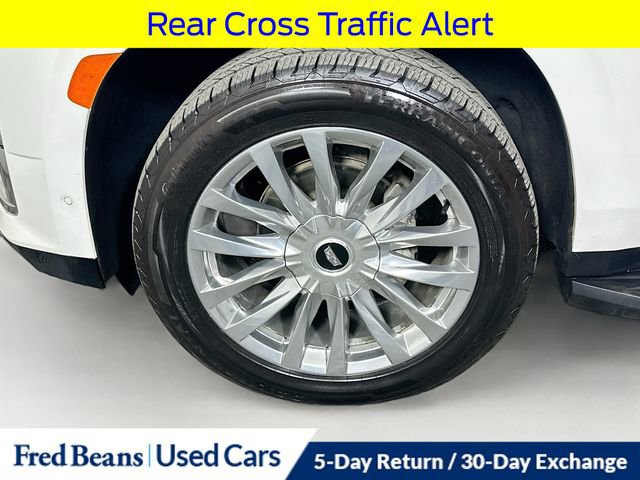 Used 2023 Cadillac Escalade Premium Luxury image 40