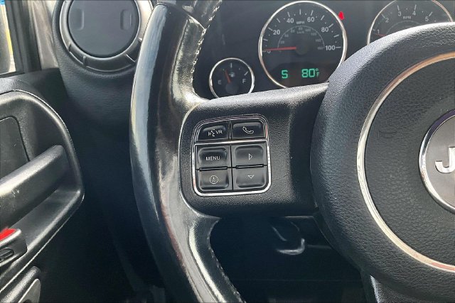Used 2018 Jeep Wrangler Unlimited Sport w/ Connectivity Group AWD/4WD image 11