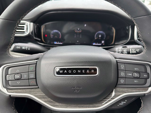 Used 2022 Jeep Wagoneer Series III w/ Convenience Group I AWD/4WD image 27